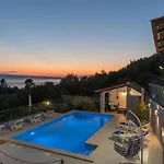 Divna Podgora (Split-Dalmatia)