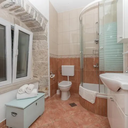 Villa Divna *