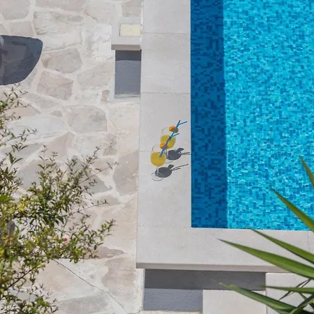 Divna Villa Podgora (Split-Dalmatia)