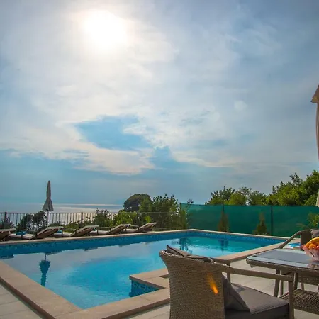 Divna Villa *