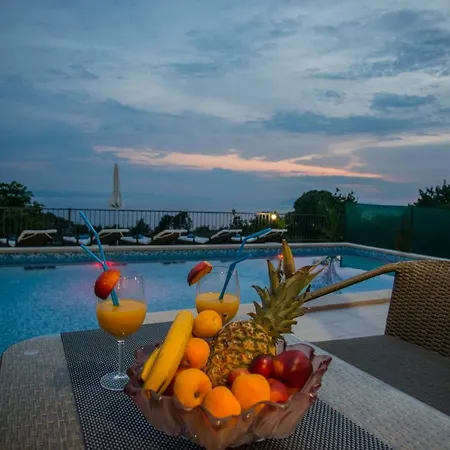 Divna Villa *