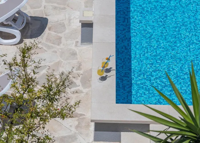 Divna Villa Podgora (Split-Dalmatia)