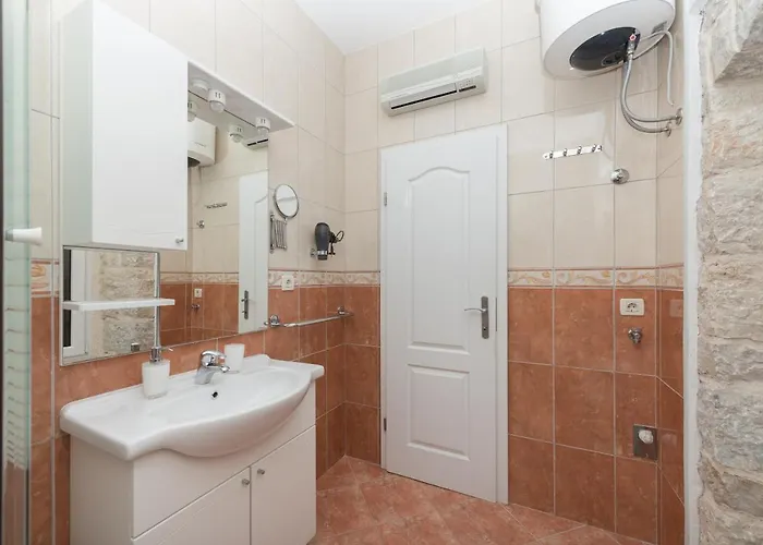 Divna Villa Podgora (Split-Dalmatia)