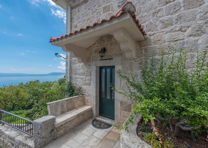 Divna * Podgora